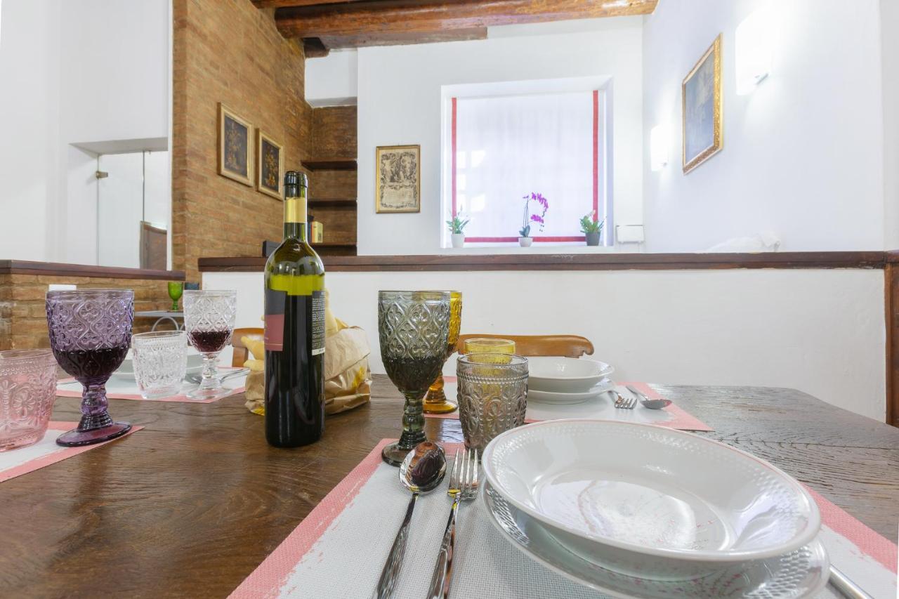 Center Ztl Lovely Apartment Φεράρα Εξωτερικό φωτογραφία