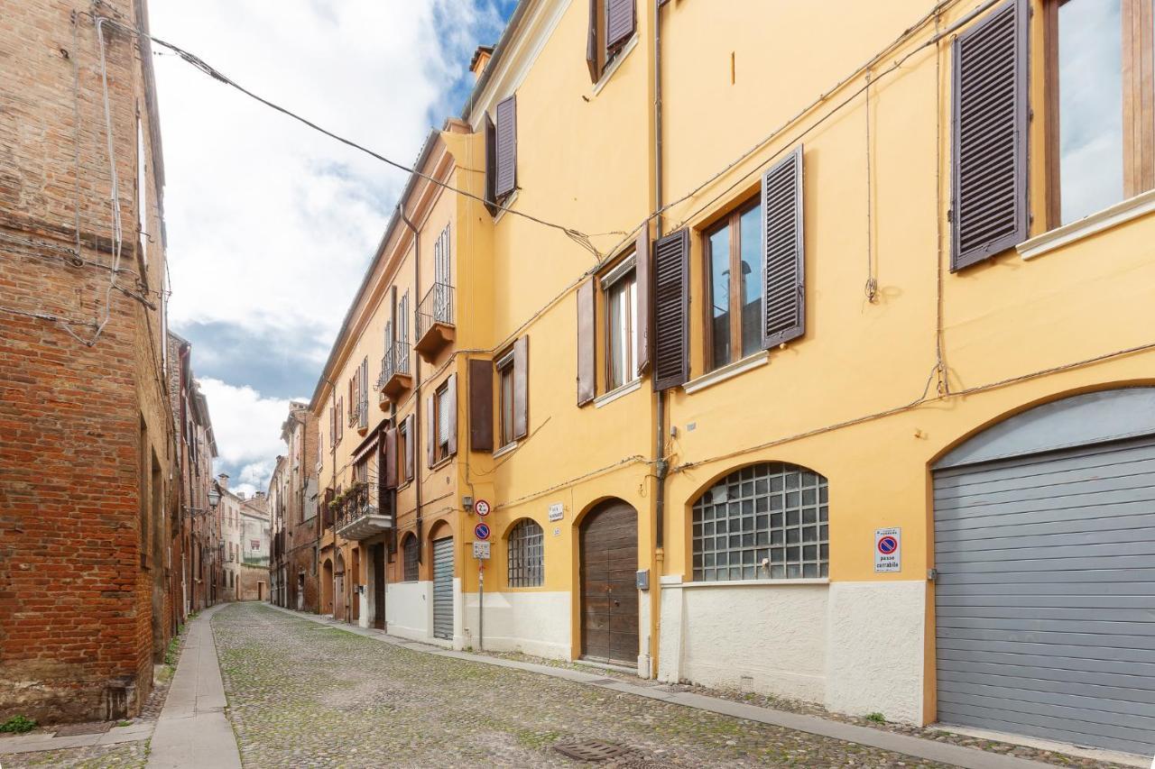 Center Ztl Lovely Apartment Φεράρα Εξωτερικό φωτογραφία